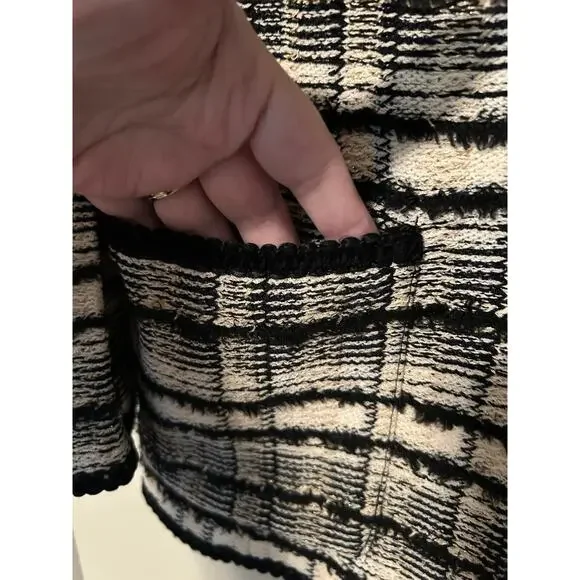 BEAUTIFUL St John collection knit jacket black white gold suit blazer size 14 - Picture 7 of 10